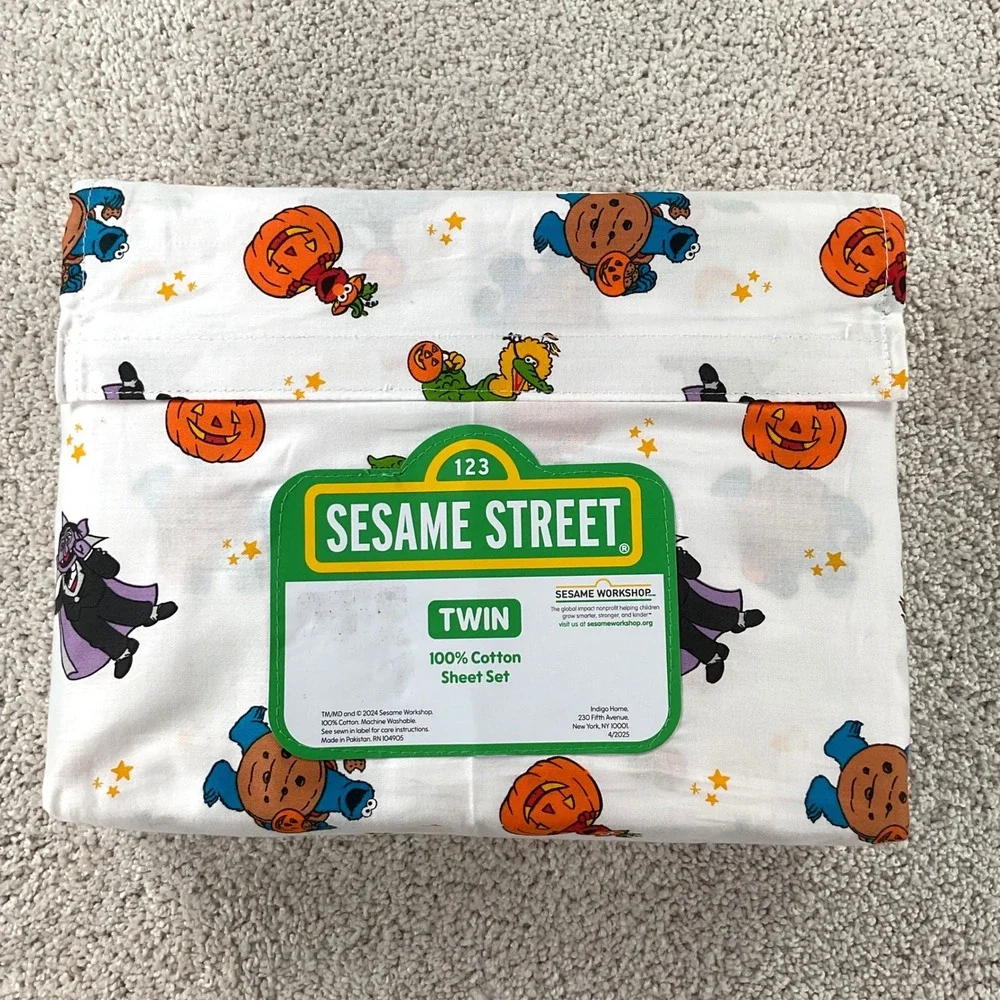 Sesame Street Halloween Twin Sheet Set 3pc 100% Cotton Elmo Cookie Monster NEW